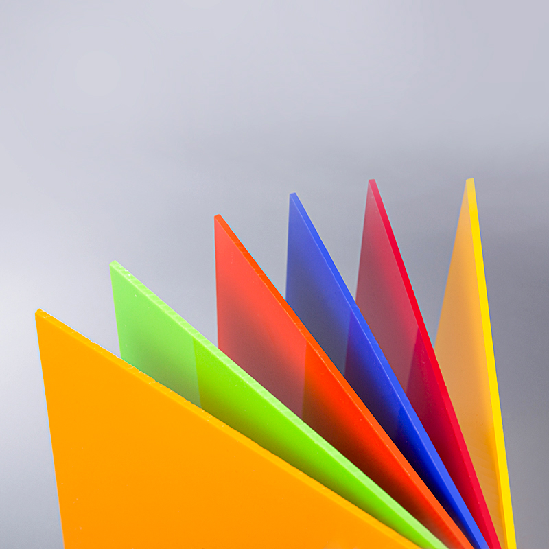 لوح أكريليك ملون